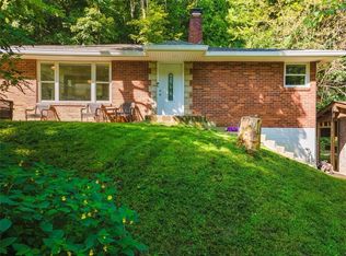 5070 University Blvd, Coraopolis, PA 15108