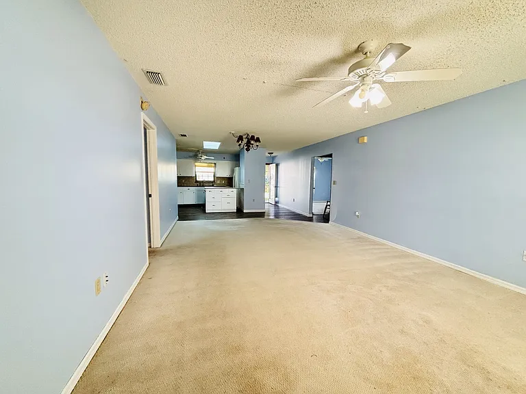 1137 Indiana Ave — Photo 3