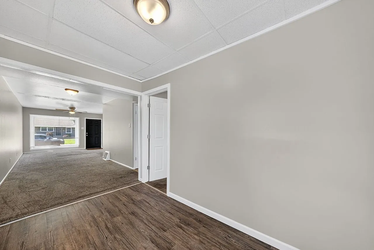 251 Midlothian Rd — Photo 3