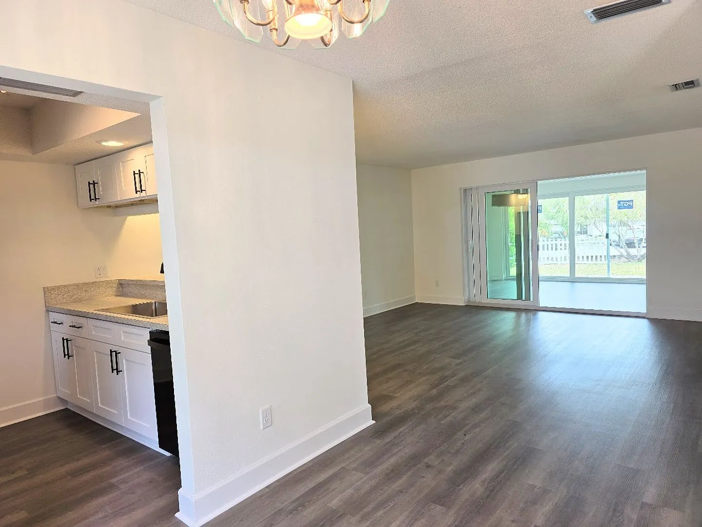 2 bedroom, 2 bath condo in "The Islands" — Photo 4
