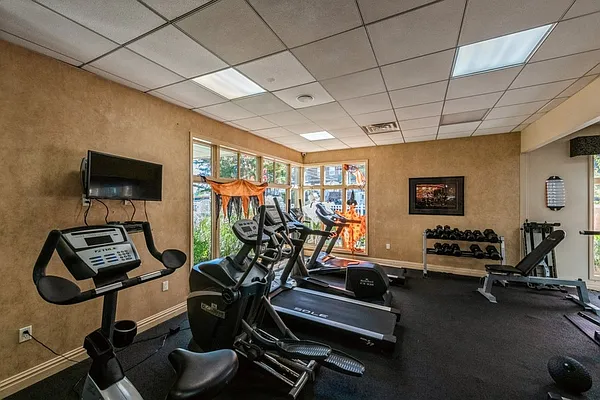 Sold by Ben Bay Realty Co. of Bay Ridge | media 18