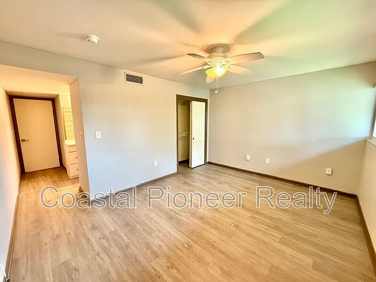 10775 Village Club Cir #203 — Photo 9