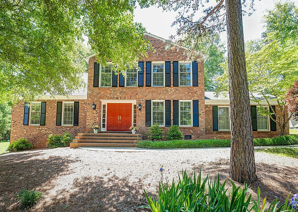 1st image of 10321 Whitethorn Dr