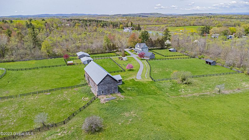 2nd image of 257 DEVENPECK ROAD Road