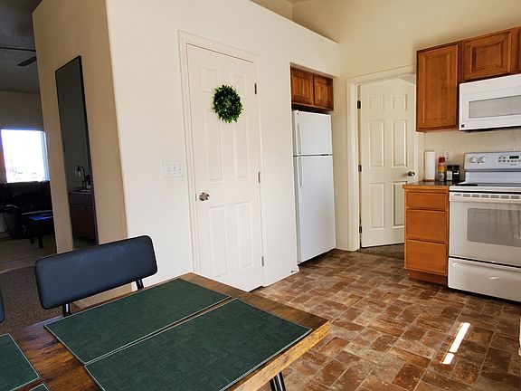 4th image of 1153 SE Freedom Cir