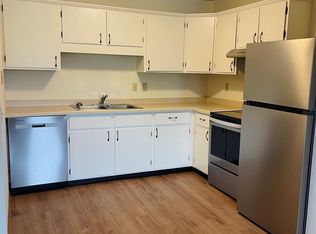 157 W 3rd St, Winona, MN 55987
