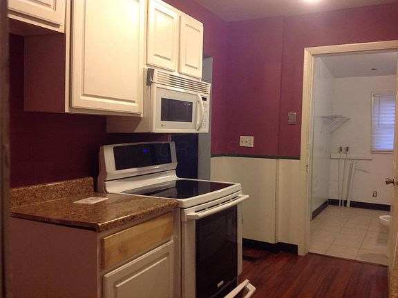 3rd image of 378 S Richardson Ave