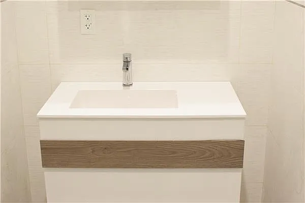 Sold by Bohemia Realty Group | media 25