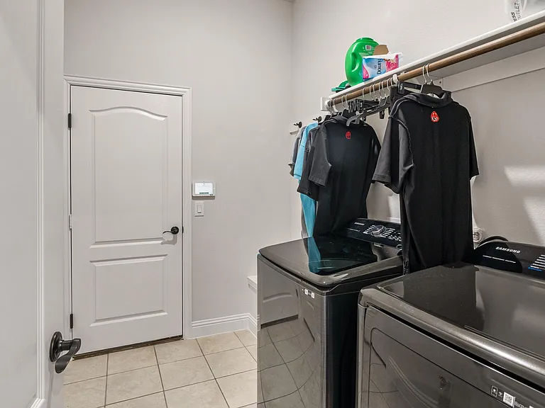 1514 Nighthawk Ln — Photo 20
