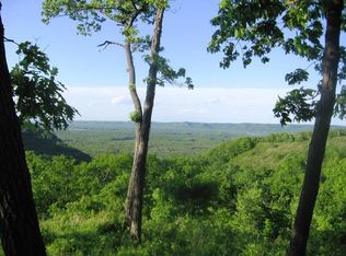 Majestic View Ln, Lansing, IA 52151