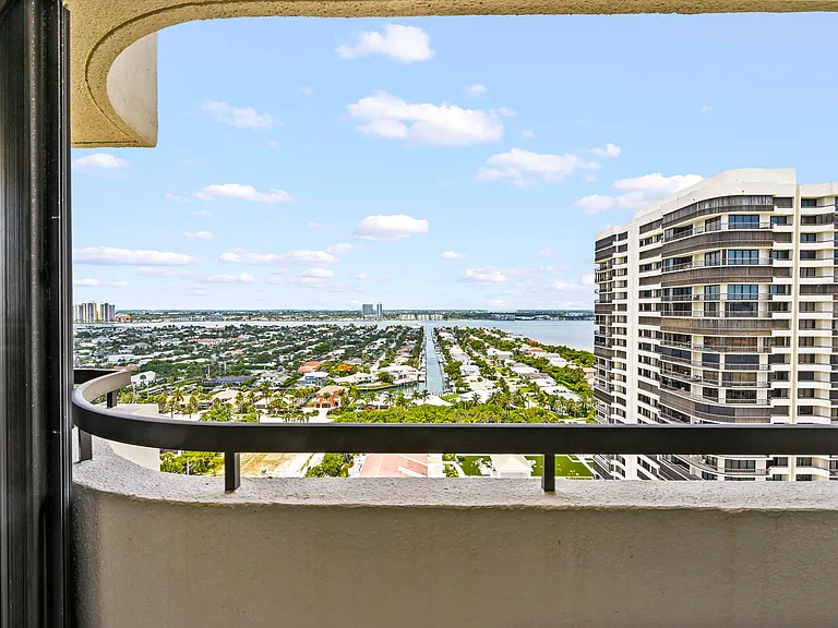 4000 N Ocean Dr #2004 — Photo 42