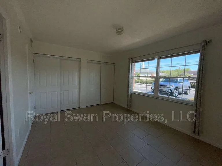 1920 E Edgewood Dr E #N1 — Photo 12