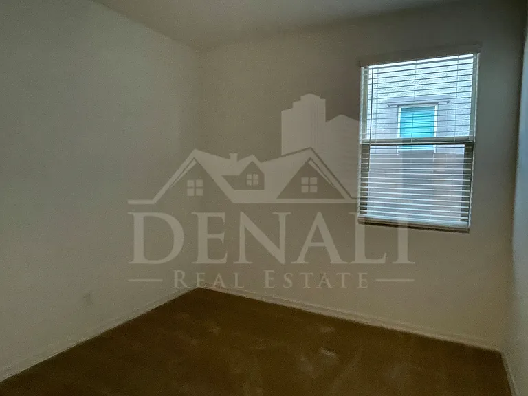 7954 W Medlock Dr — Photo 13