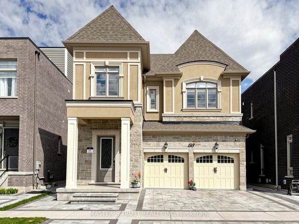 193 Milky Way Dr, Richmond Hill, ON L4C 5H3