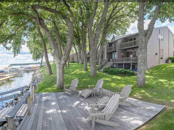 20540 S Sandpiper Dr APT 14, Spirit Lake, IA 51360