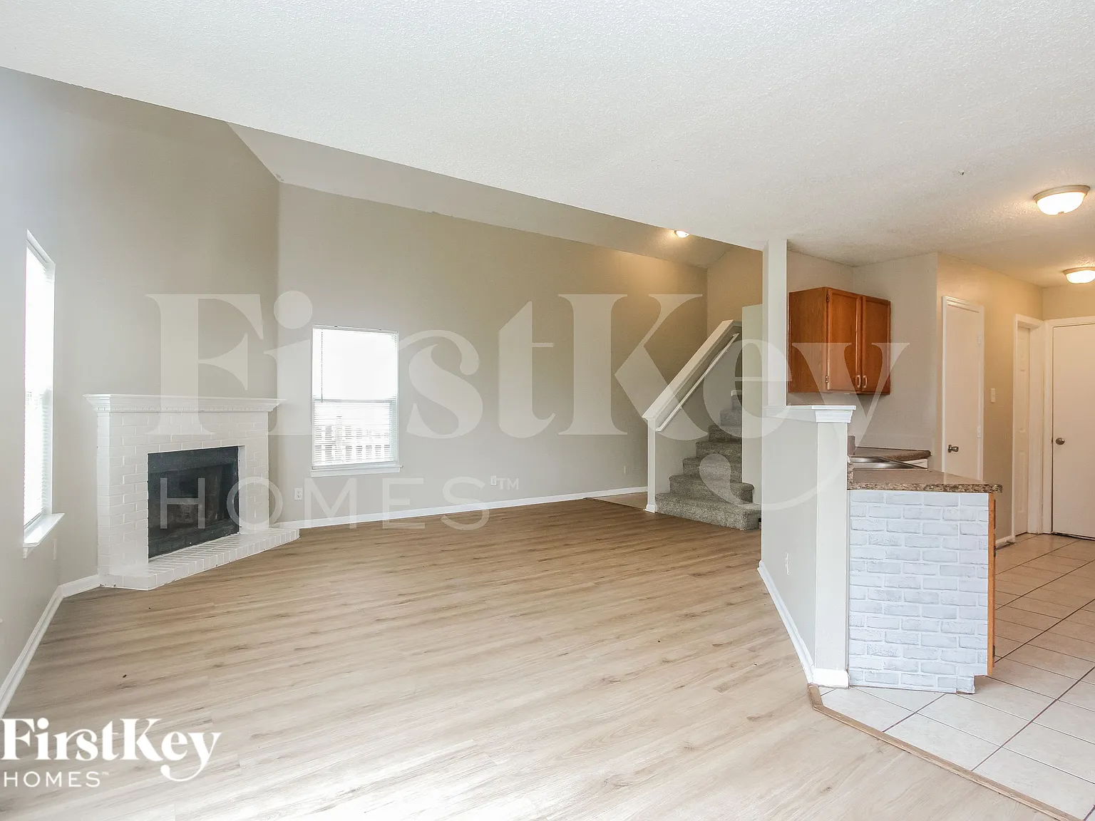 3 bed, 2.5 bath, 1304 sqft, $1,735 — Photo 4