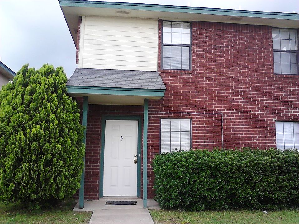 1st image of 1112 Leslie Cir Unit A