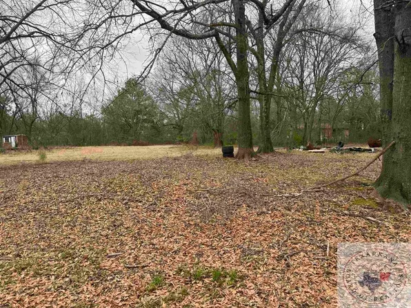 1304 Caldwell St, Texarkana, TX 75501