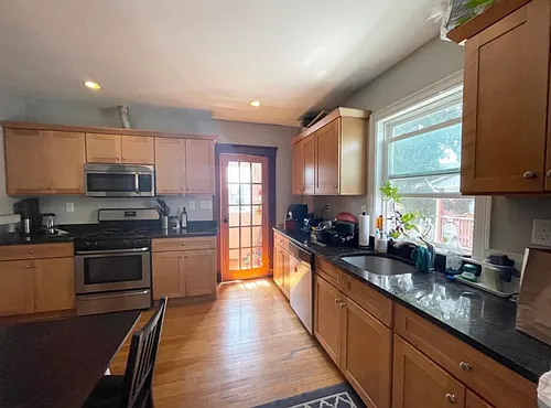 60 Frederick Ave #B Photo 1