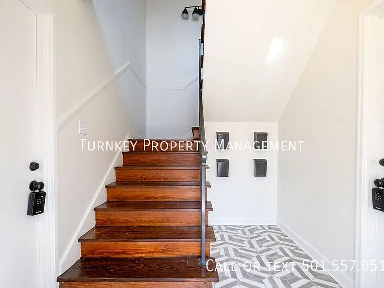 615 Sherman St #D — Photo 14