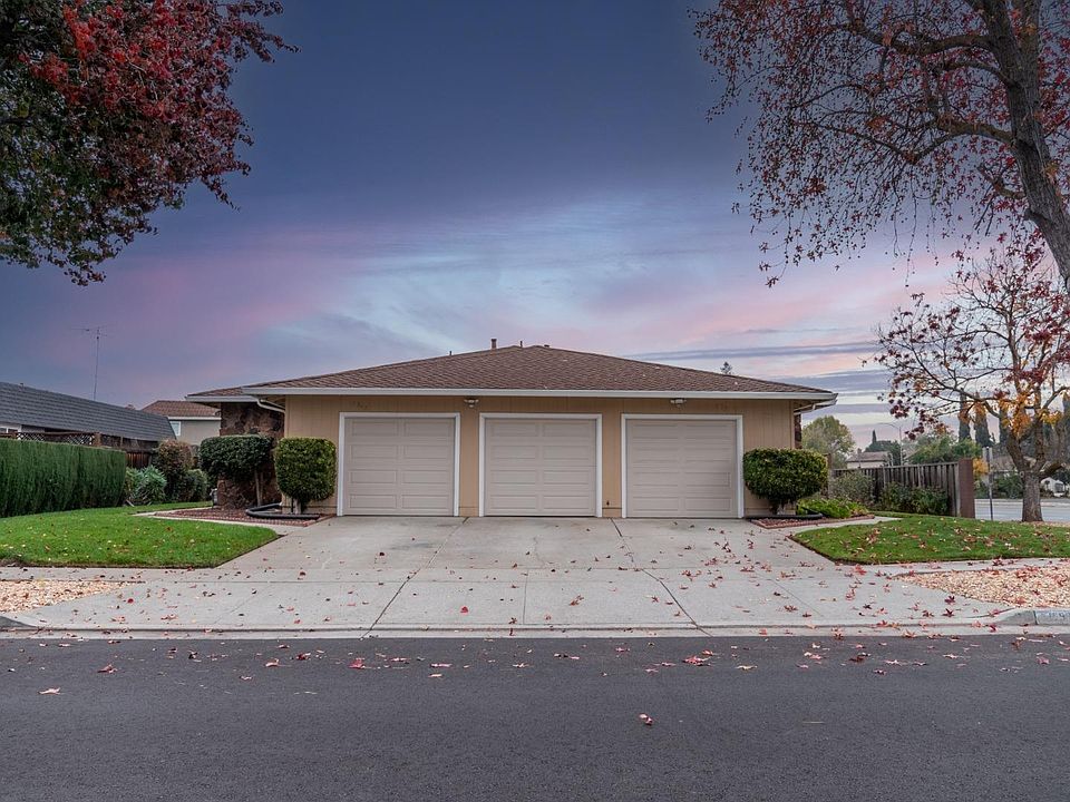1st image of 4548 Wessex Dr