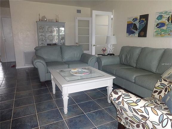 5th image of 2436 Baywood Dr E