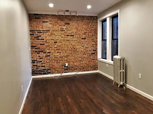 Rented by Bruma Realty LLC | media 19