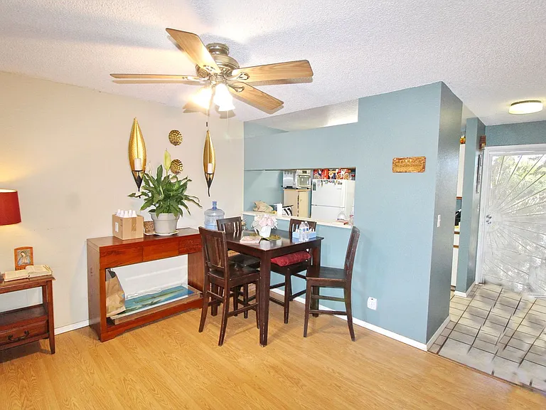 140 Uwapo Rd #60-204 — Photo 1