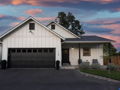 1159 SW Cherry St, Dallas, OR, 97338