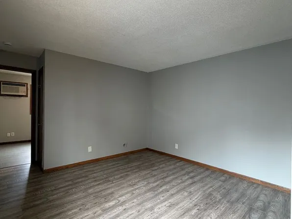 2513 Corona, 2513 Corona Ave #4, Eau Claire, WI 54701