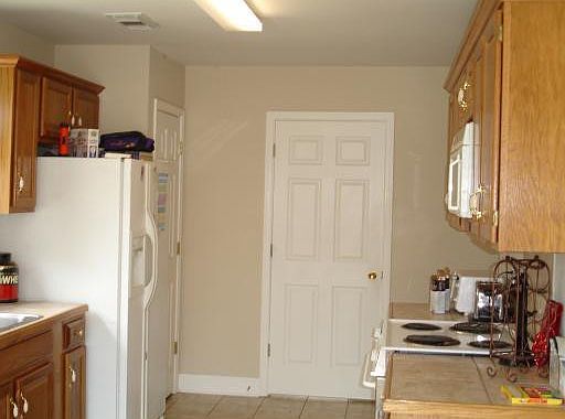 5th image of 22238 Strain Rd