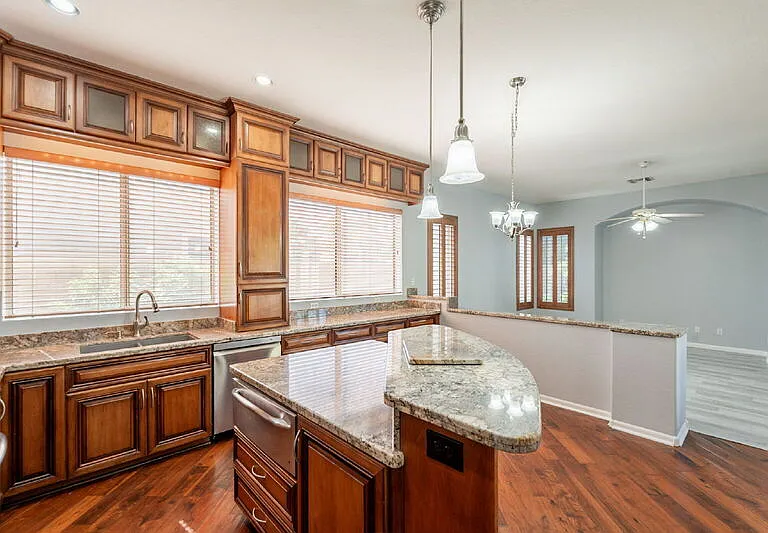 7167 W Abraham Ln — Photo 17