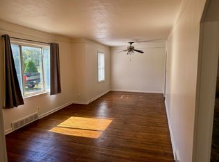 41006 Five Mile Rd, Plymouth, MI 48170