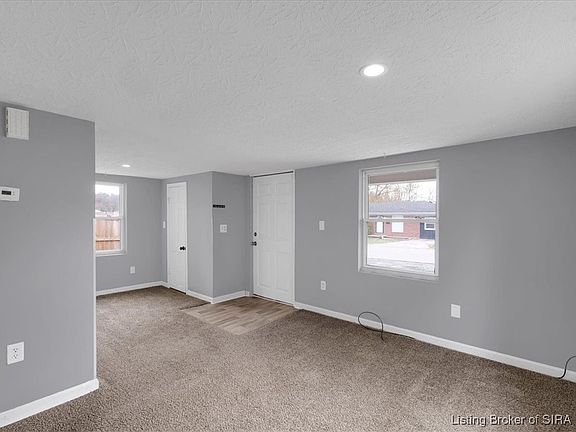 5th image of 615 Lakeshore Drive