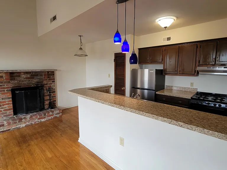 515 S 9th St #3A — Photo 2