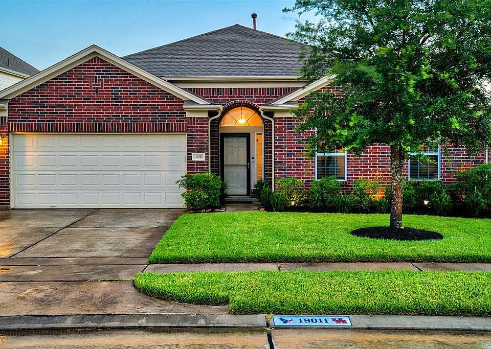 1st image of 19011 Piper Hill Ln