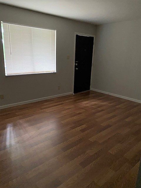 2nd image of 5508 Rosebay Rd APT 7