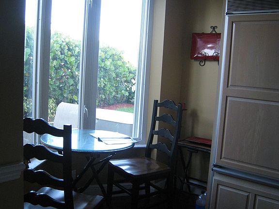 4th image of 741 Seaview Dr