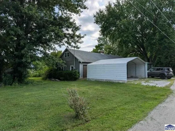104 E Madison St, Staunton, IN 47881