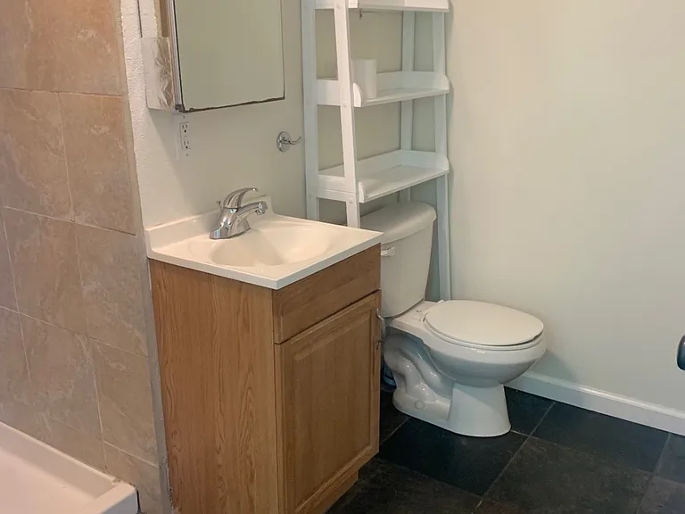 450 Alta Loma Ln — Photo 3