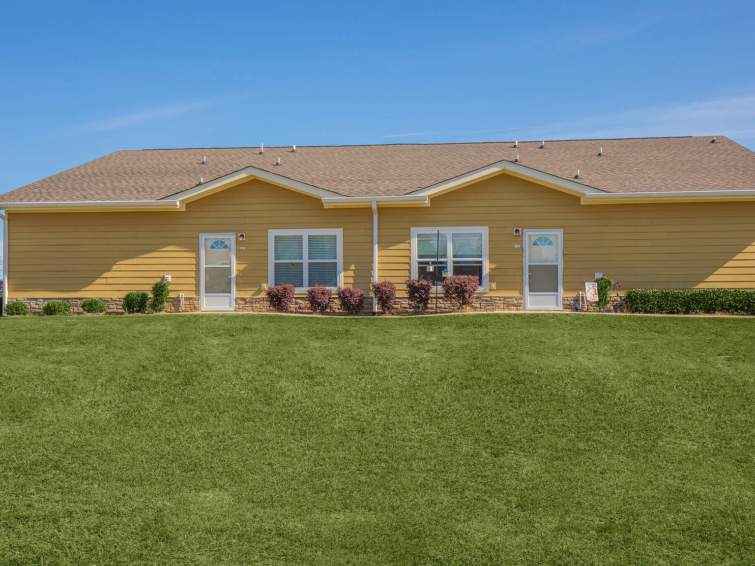 Coastal Breeze Villas — Photo 2
