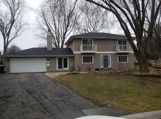 525 Van Nortwick Cir #1, Batavia, IL 60510