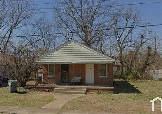 691 Harrell St — Photo 1