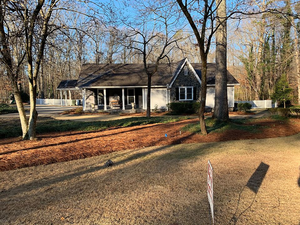 1st image of 307 Briarwood Dr