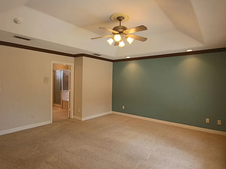 1202 River Bend Dr — Photo 14