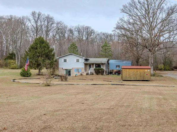 149 Greenbriar Rd, Sweetwater, TN 37874