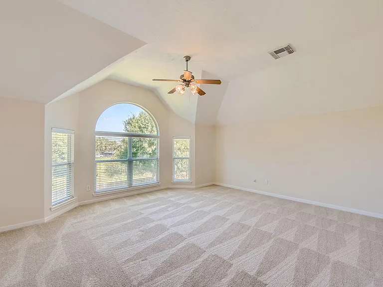 1907 Silver Brook Ln — Photo 19