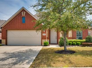 12448 Woods Edge Trl, Fort Worth, TX 76244
