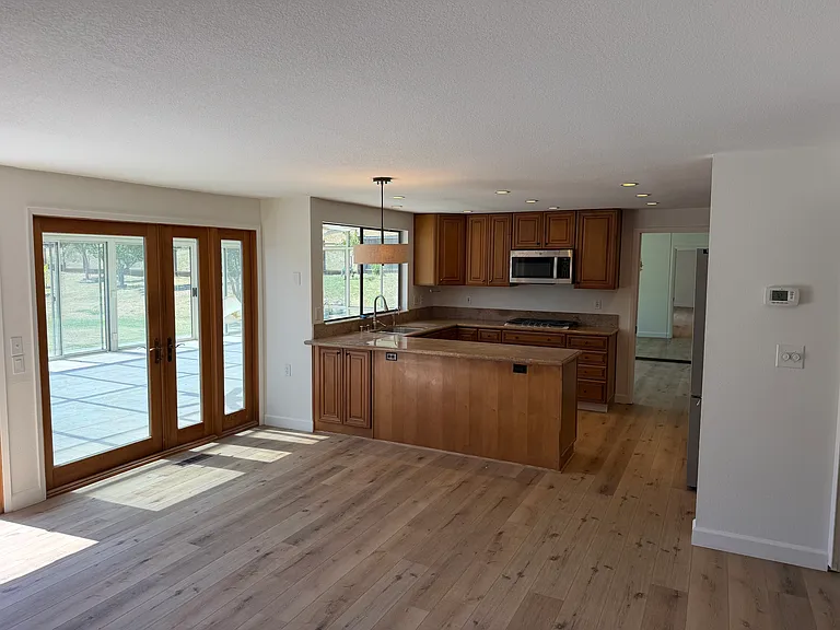 427 Bloom Ln — Photo 14