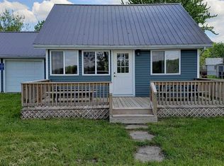 2259 S Lakeshore Dr, Albion, IN 46701